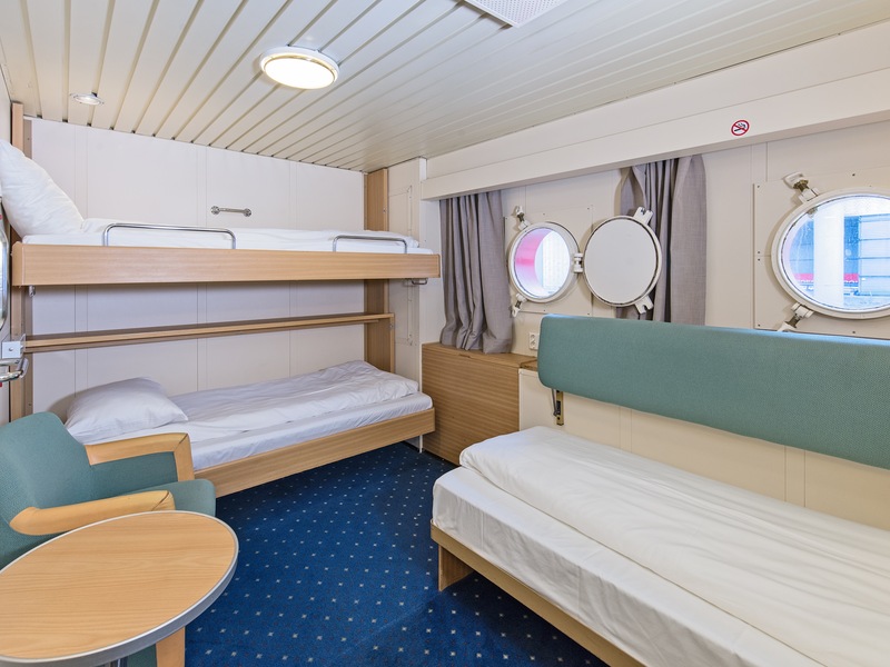 Polar Outside | Accessible cabin on lower deck